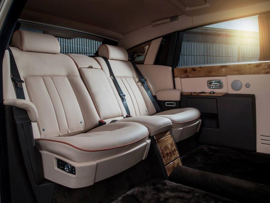  Rolls-Royce Phantom Sunrise Extended Wheelbase 2015 года  (фото 4 из 6)